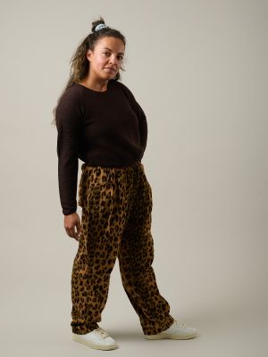 Kitchener Items - Calla Roundneck Jumper Black / Brown