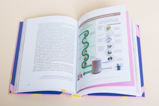 Was steckt in unserer Kleidung? von Rebecca Burgess