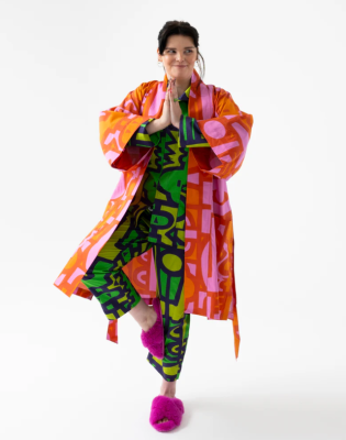 Irregular Sleep Patterns - Chameleon Robe in Cayenne